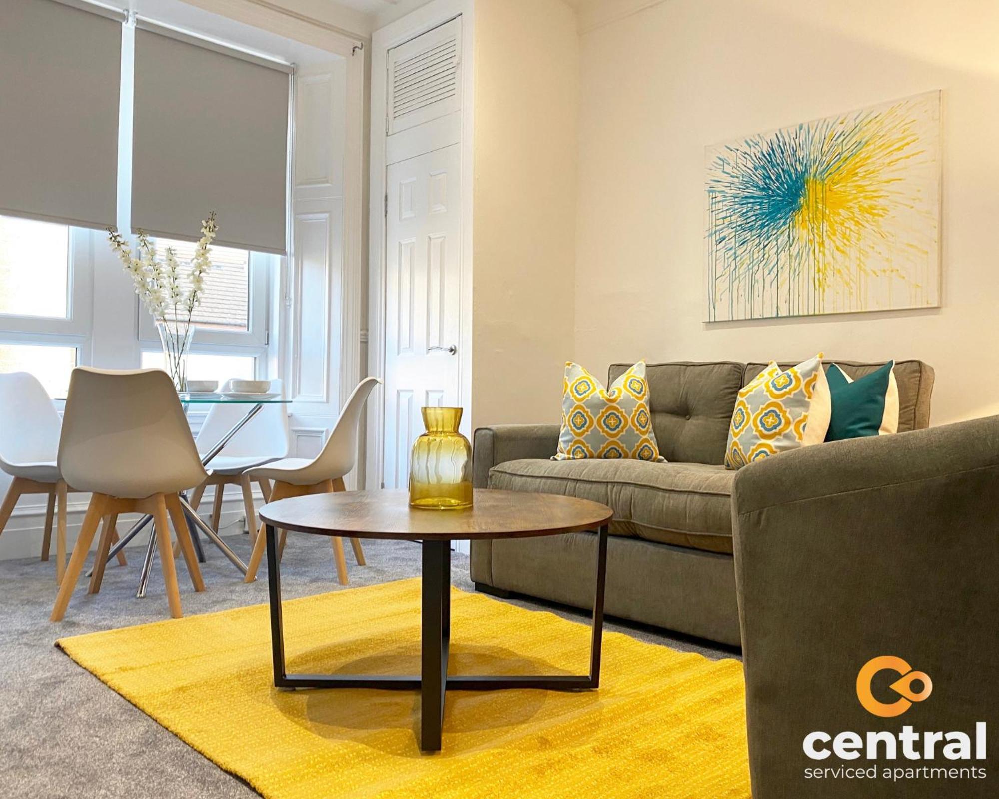 Central Serviced Apartments - Cosy 1 Bedroom - Modern - Close To Transport Links - Quiet Neighbourhood - Fast Wifi - Fully Equipped - Smart Tvs In All Rooms - Monthly Stays Welcome - Free Street Parking - Ideal Relocation To Dundee Accommodation 外观 照片